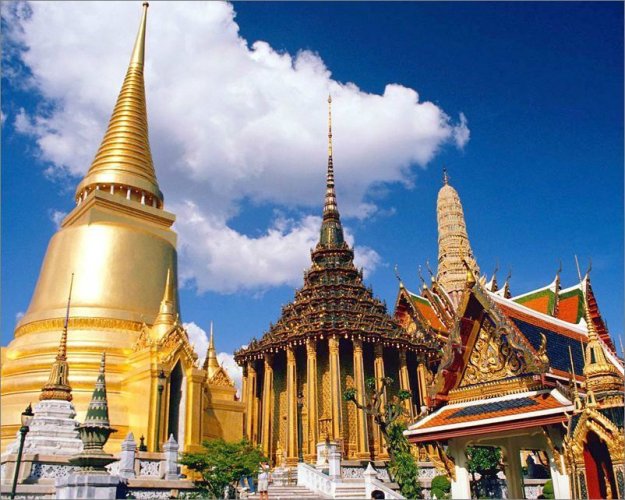 معبد بوذا الزمردي