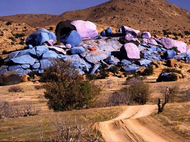 الصخور الملونة في تافراوت