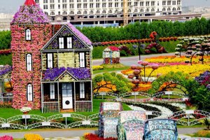 حديقة الزهور الساحرة في دبي