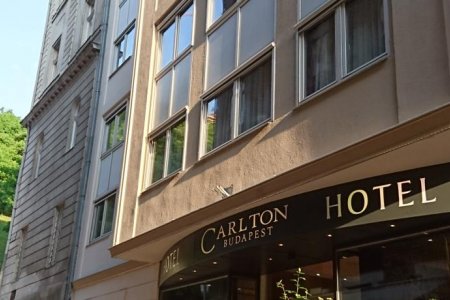 فندق كارلتون بودابست