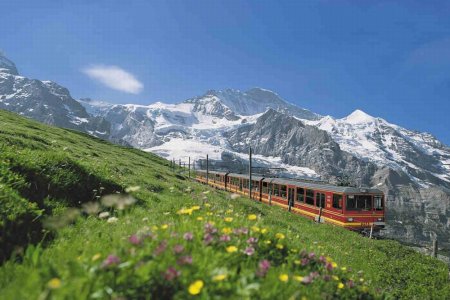 جبال إنترلاكن السويسرية