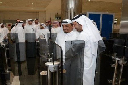 استخدام الهاتف الذكي بدلا من جواز السفر في مطار دبي