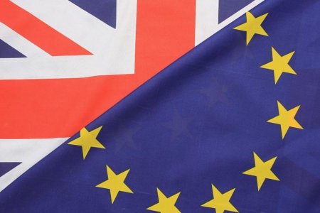  حرية السفر بين بريطانيا واوروبا تنتهي في 2019