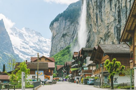 قرية لوتربرونن في سويسرا