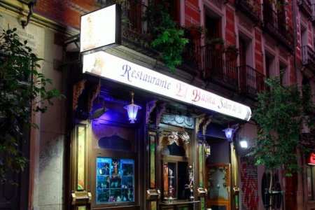 مطعم الباشا في مدريد