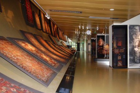 متحف السجاد في مدينة باكو - اذربيجان