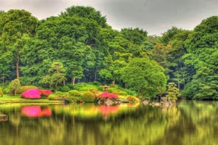 حديقة الستة قصائد الشعرية في اليابان