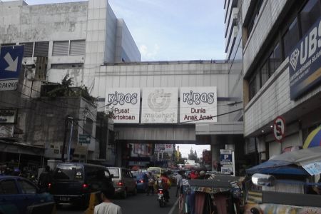 سوق مركز الملك في باندونق - إندونيسيا