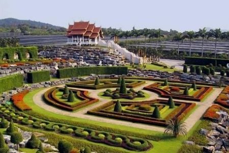الحديقة الاستوائية في بتايا - تايلاند