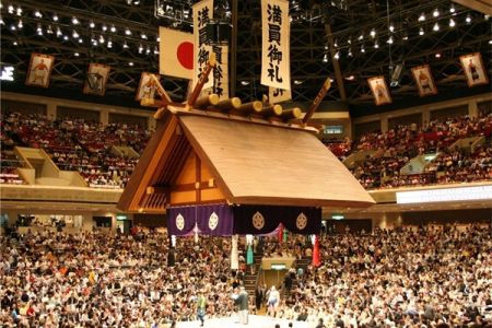 ملعب كوكوغيكان للسومو في ‫طوكيو - اليابان‬