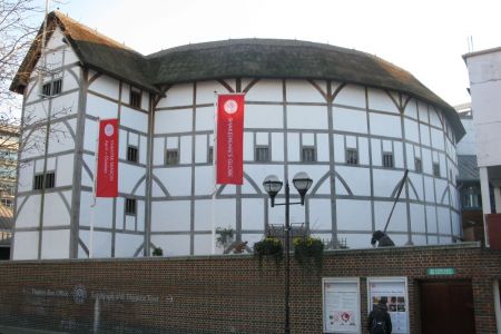مسرح شكسبير جلوب في لندن - انجلترا