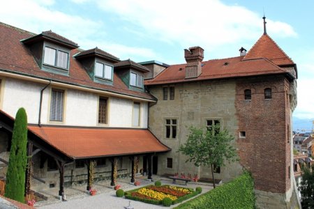 متحف التاريخ في مدينة لوزان السويسرية