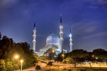 مسجد السلطان صلاح الدين بماليزيا