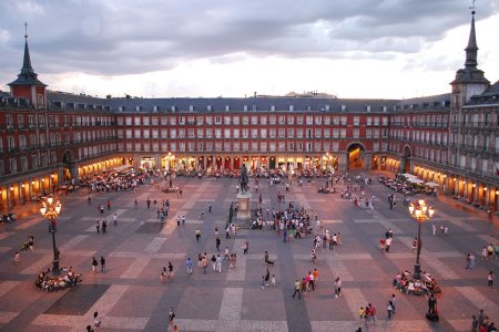 ساحة بلازا مايور Plaza Mayor