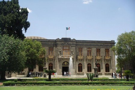 قلعة تشابولتيبيك في مكسيكو سيتي