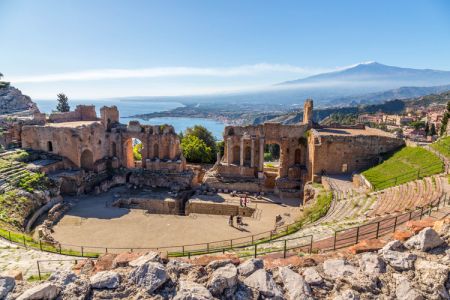 مسرح تاورمينا القديم | Ancient Theatre Of Taormina