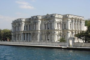 جولة في قصر بكلربكي في إسطنبول 
