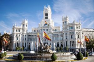 بلازا دي سيبيليس - Plaza de Cibeles - مدريد