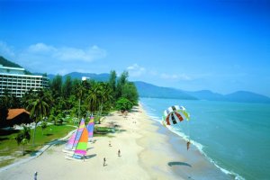 شاطئ باتو فرنجي في ماليزيا 