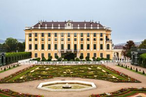 قصر الشونبرون في فيينا - النمسا