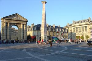 ساحة النصر - Place de la Victoire في بوردو